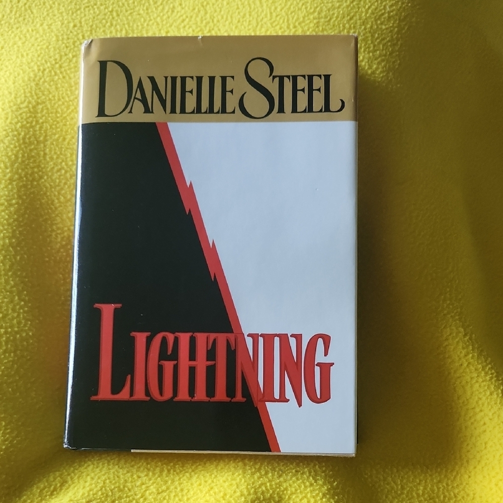 Danielle Steel 'Lightning' Hardcover Book